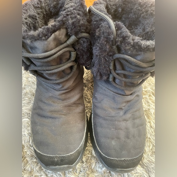 Nike Boots - Picture 3 of 10